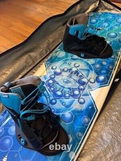 Liquid Force Wake Board 139 Trip Wakeboard with Bindings Cover Bag Rope Bundle